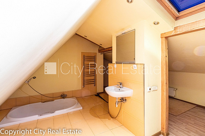 Fasādes māja, mansards, divstāvīgs, studio tipa, virtuve apvienota ar istabu, gāzes apkure, Rīga - foto 8