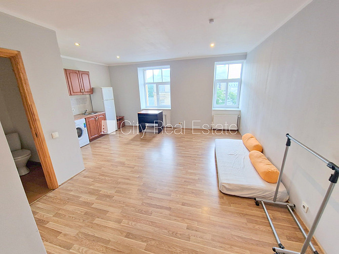 Fasādes māja, renovēta māja, slēgts pagalms, ieeja no ielas, kāpņu telpa pēc kosmētiskā Rīga - foto 6