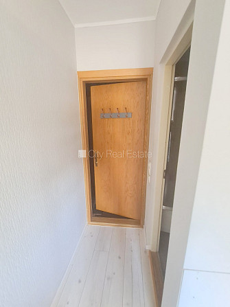 Fasādes māja, renovēta māja, ieeja no ielas un pagalma, kāpņu telpa pēc kosmētiskā Rīga - foto 15