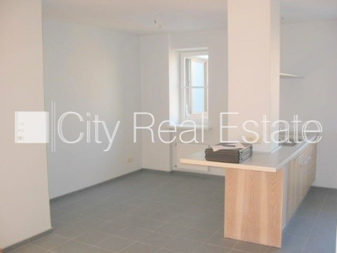 Projekts - Skolas 9, fasādes māja, renovēta māja, apsargāta teritorija, ieeja no ielas un Rīga - foto 11