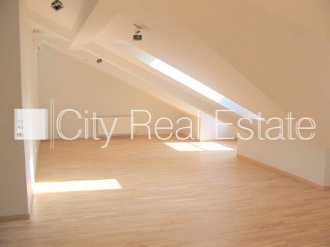 Projekts - Skolas 9, fasādes māja, renovēta māja, apsargāta teritorija, ieeja no ielas un Rīga - foto 8