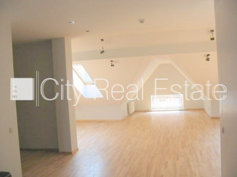 Projekts - Skolas 9, fasādes māja, renovēta māja, apsargāta teritorija, ieeja no ielas un Rīga - foto 10