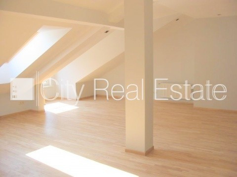 Projekts - Skolas 9, fasādes māja, renovēta māja, apsargāta teritorija, ieeja no ielas un Rīga - foto 6