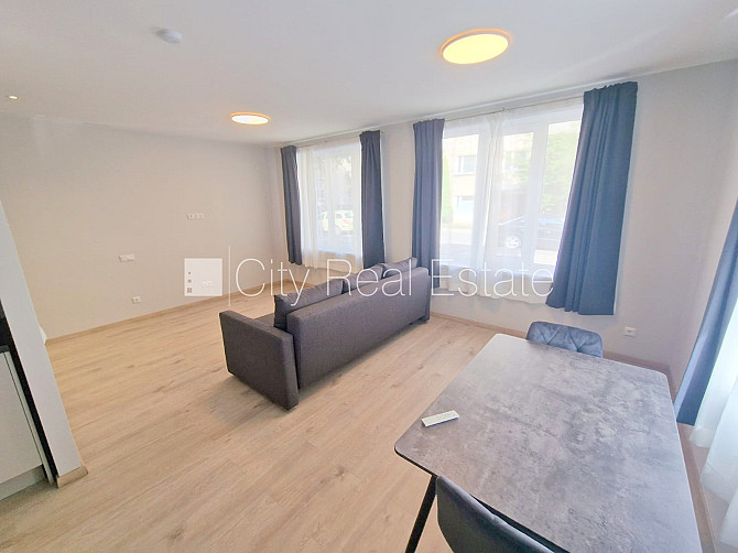 Fasādes māja, renovēta māja, slēgts pagalms, iežogota teritorija, vieta automašīnai, ieeja Rīga - foto 5