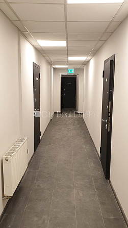 Fasādes māja, renovēta māja, slēgts pagalms, iežogota teritorija, ieeja no ielas, ir lifts, Rīga - foto 10