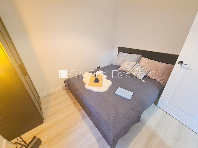 Pagalma ēka, renovēta māja, slēgts pagalms, ieeja no ielas un pagalma, kāpņu telpa pēc Rīga - foto 5