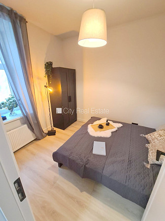 Pagalma ēka, renovēta māja, slēgts pagalms, ieeja no ielas un pagalma, kāpņu telpa pēc Rīga - foto 8