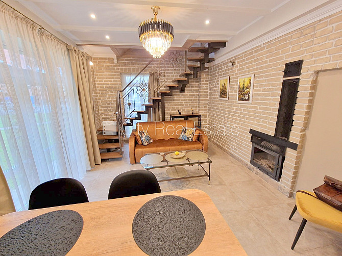 Fasādes māja, zaļā teritorija, slēgts pagalms, ieeja no ielas un pagalma, logi vērsti mājas Rīga - foto 2