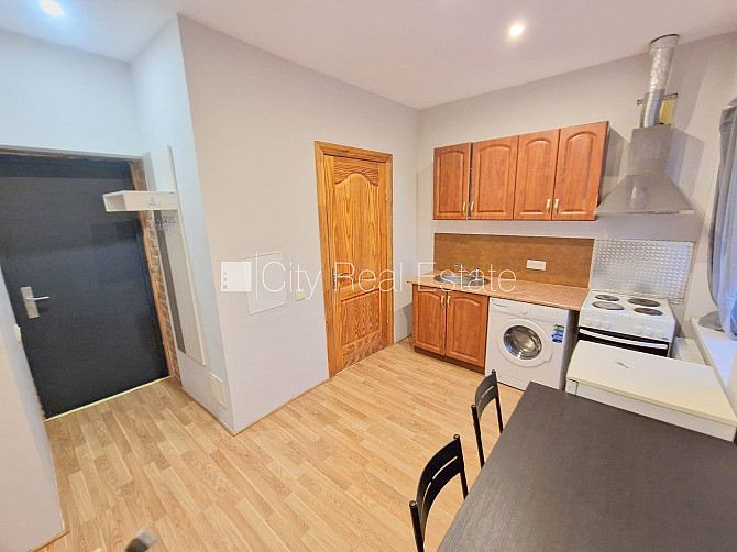 Fasādes māja, renovēta māja, slēgts pagalms, ieeja no ielas, kāpņu telpa pēc kosmētiskā Rīga - foto 7