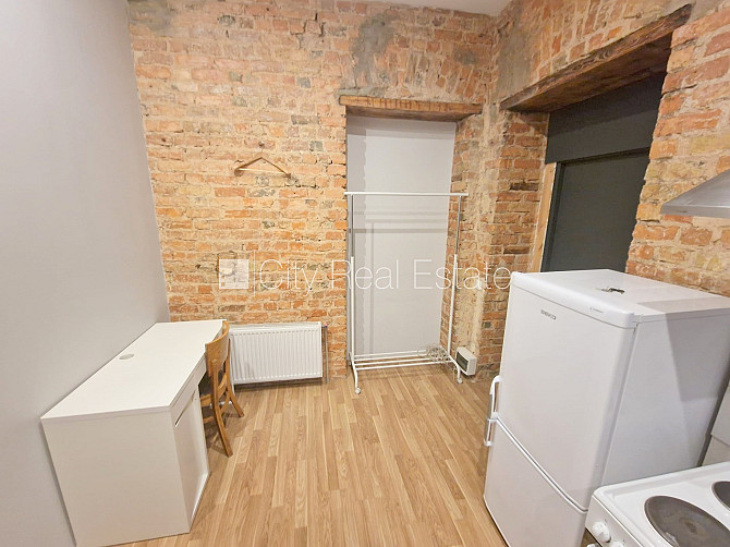 Fasādes māja, renovēta māja, labiekārtota apzaļumota teritorija, slēgts pagalms, ieeja no Rīga - foto 8