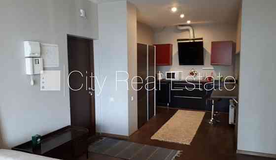 Земля в собственности, новостройка, лифт, лестничная клетка после капитального Рига