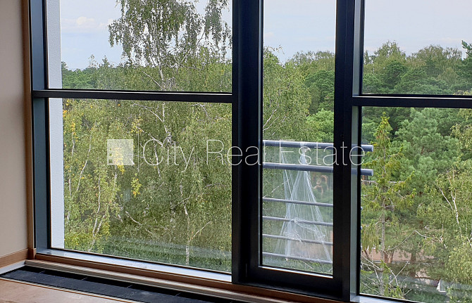 Земля в собственности, новостройка, монолитные бетонные стены, благоустроенная Юрмала - изображение 4