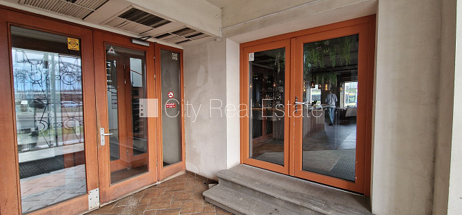 Zeme īpašumā, fasādes māja, pagrabstāvā pieejama noliktava, ieeja no ielas un pagalma, ir Rīga - foto 9