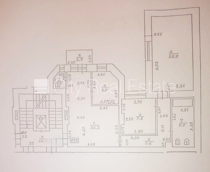 Pagalma māja, renovēta māja, fasāde ar dekoratīvo ķieģeļu apdari, slēgts pagalms, Rīga - foto 16
