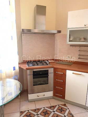 Pagalma māja, renovēta māja, fasāde ar dekoratīvo ķieģeļu apdari, slēgts pagalms, Rīga - foto 10