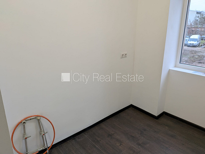 Pagalma māja, labiekārtota apzaļumota teritorija, studio tipa, virtuve apvienota ar istabu, Rīga - foto 11