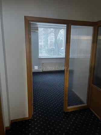 Фасадный дом, плата за обслуживание одного квадратного метра в  месяц 1.6 EUR, вход с Rīga