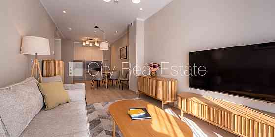 Новостройка, фасадный дом, благоустроенный озеленённый двор, подземная стоянка, Юрмала