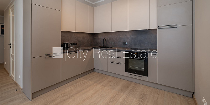 Новостройка, фасадный дом, благоустроенный озеленённый двор, подземная стоянка, Юрмала - изображение 4