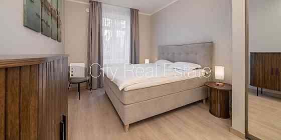 Новостройка, фасадный дом, благоустроенный озеленённый двор, подземная стоянка, Юрмала