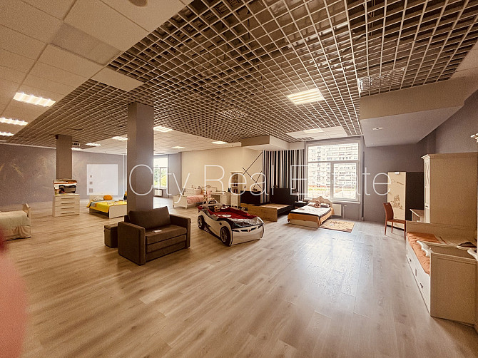 Labiekārtota apzaļumota teritorija, halle 342 m2, centrālā apkure, sanitārie mezgli 2 gab., Rīga - foto 2