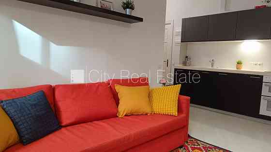 Эта квартира сдается в аренду посуточно (краткосрочная аренда), стоимость аренды Rīga