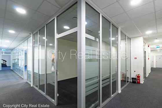 Фасадный дом, реновированный дом, плата за обслуживание одного квадратного метра Rīga