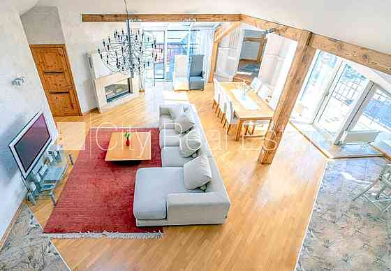 Земля в собственности, фасадный дом, реновированный дом, благоустроенная Рига