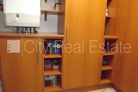 Земля в собственности, фасадный дом, реновированный дом, благоустроенная Рига - изображение 17