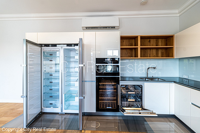 Renovēta māja, slēgts pagalms, iespēja nomāt autostāvvietu, apsargāta autostāvvieta, ieeja Rīga - foto 4