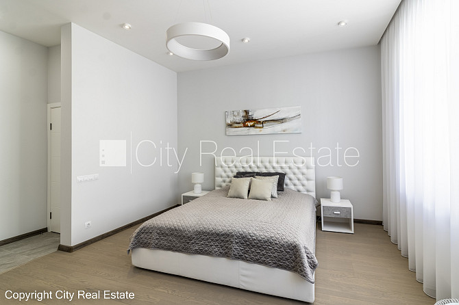 Šo dzīvokli izīrē pa diennaktīm (īstermiņa īre), īres cena sludinājumā norādīta par Rīga - foto 2