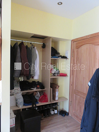 Pagalma ēka, renovēta māja, labiekārtots apzaļumots pagalms, slēgts pagalms, ir lifts, Rīga - foto 4