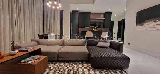 Новостройка, фасадный дом, зеленая территория, благоустроенная озеленённая Jūrmala