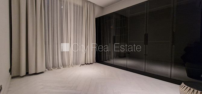 Jaunceltne, fasādes māja, zaļā teritorija, labiekārtota apzaļumota teritorija, slēgta Jūrmala - foto 11