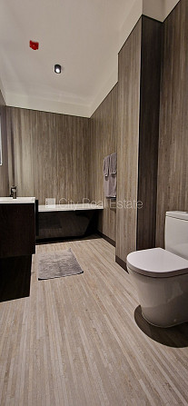 Jaunceltne, fasādes māja, zaļā teritorija, labiekārtota apzaļumota teritorija, slēgta Jūrmala - foto 15