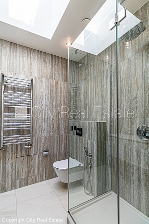 Renovēta māja, slēgts pagalms, iespēja nomāt autostāvvietu, apsargāta autostāvvieta, Rīga - foto 15