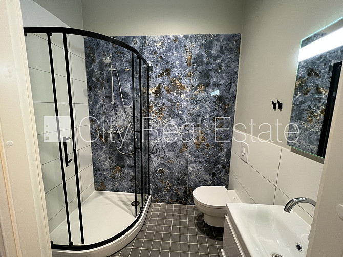 Fasādes māja, renovēta māja, bruģēts piebraucamais ceļš, iespēja nomāt autostāvvietu, Rīga - foto 5