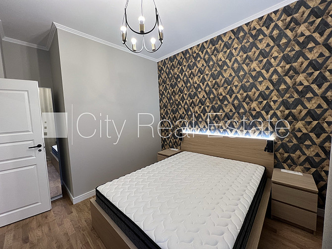 Fasādes māja, renovēta māja, bruģēts piebraucamais ceļš, iespēja nomāt autostāvvietu, Rīga - foto 3