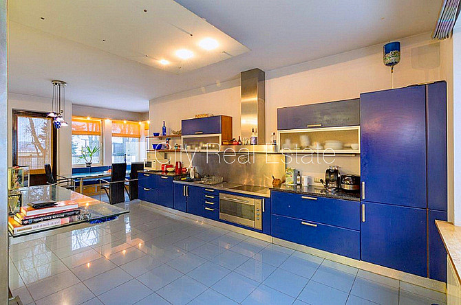 Privātmāja, pagrabstāvā pieejama noliktava, labiekārtota apzaļumota teritorija 2240 m2, Jūrmala - foto 4