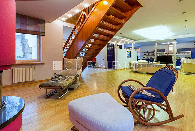 Privātmāja, pagrabstāvā pieejama noliktava, labiekārtota apzaļumota teritorija 2240 m2, Jūrmala - foto 11