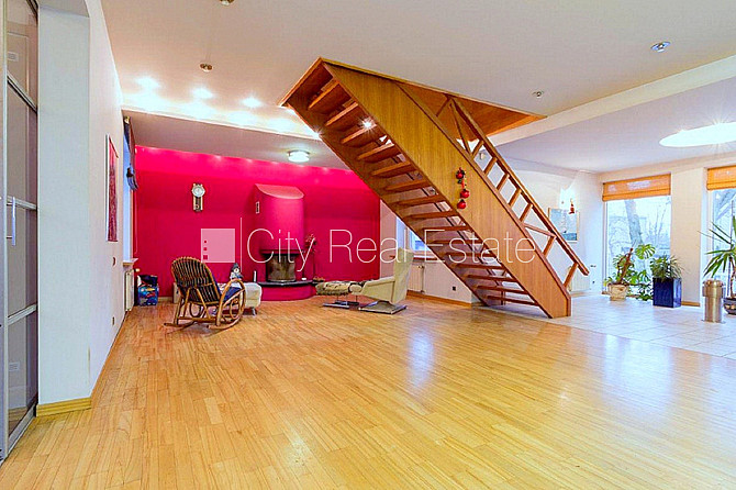 Privātmāja, pagrabstāvā pieejama noliktava, labiekārtota apzaļumota teritorija 2240 m2, Jūrmala - foto 12