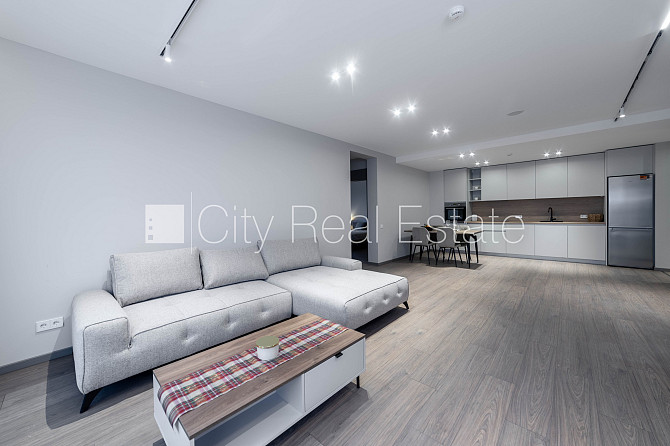 Jaunceltne, energo efektīva māja, iežogota teritorija, ieeja no ielas, pagalmā bērnu spēļu Rīga - foto 17