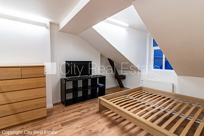 Fasādes māja, labiekārtota apzaļumota teritorija, mansards, viena istaba izolēta, viena istaba Rīga - foto 5