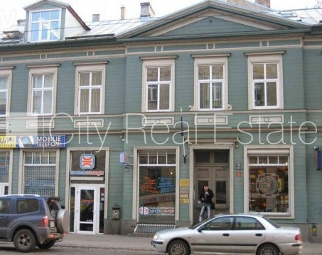 Labiekārtota apzaļumota teritorija, vieta automašīnai, mansards, istabas izolētas 2 gab., Rīga - foto 13