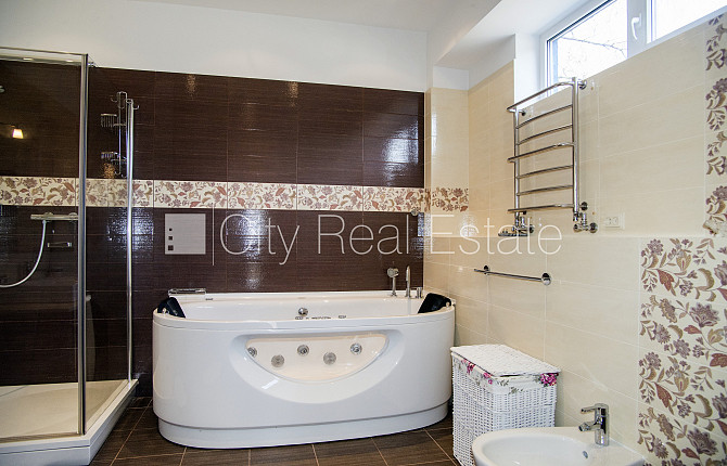 Земля в собственности, новостройка, фасадный дом, кирпичные стены, Юрмала - изображение 12