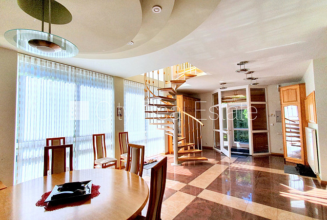 Земля в собственности, частный дом, благоустроенная озеленённая территория 1910 м2, Рига - изображение 7