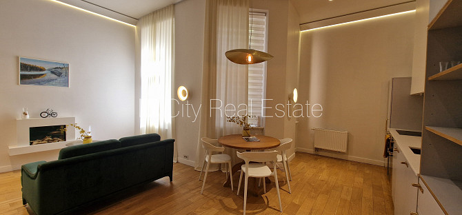 Фасадный дом, реновированный дом, благоустроенная озеленённая территория, Рига - изображение 2