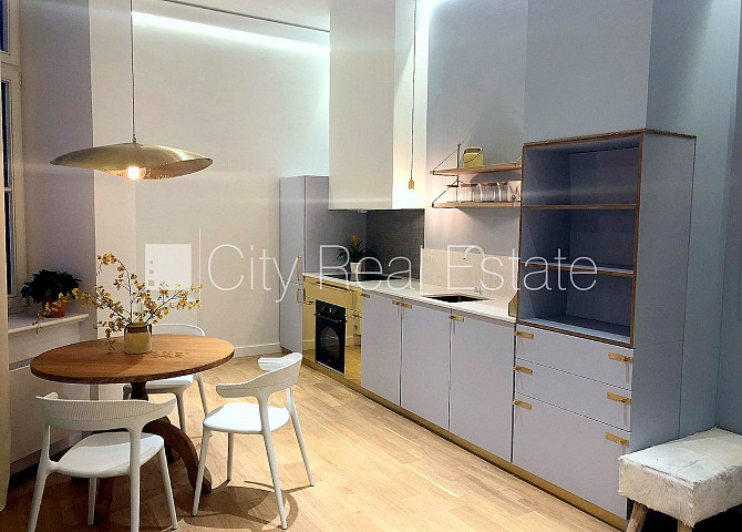 Фасадный дом, реновированный дом, благоустроенная озеленённая территория, Рига - изображение 6