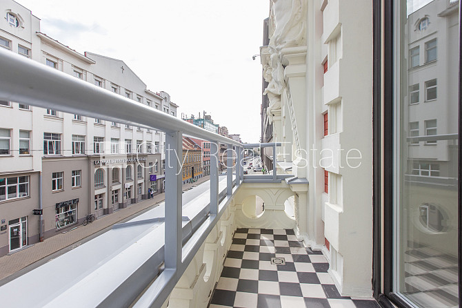 Fasādes māja, restaurēta māja, slēgts pagalms, ir lifts, kāpņu telpa pēc kapitālā Rīga - foto 17