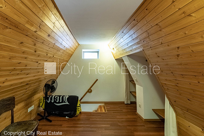 Fasādes māja, restaurēta māja, ieeja no ielas, mansards, logi vērsti mājas abās pusēs, Rīga - foto 10